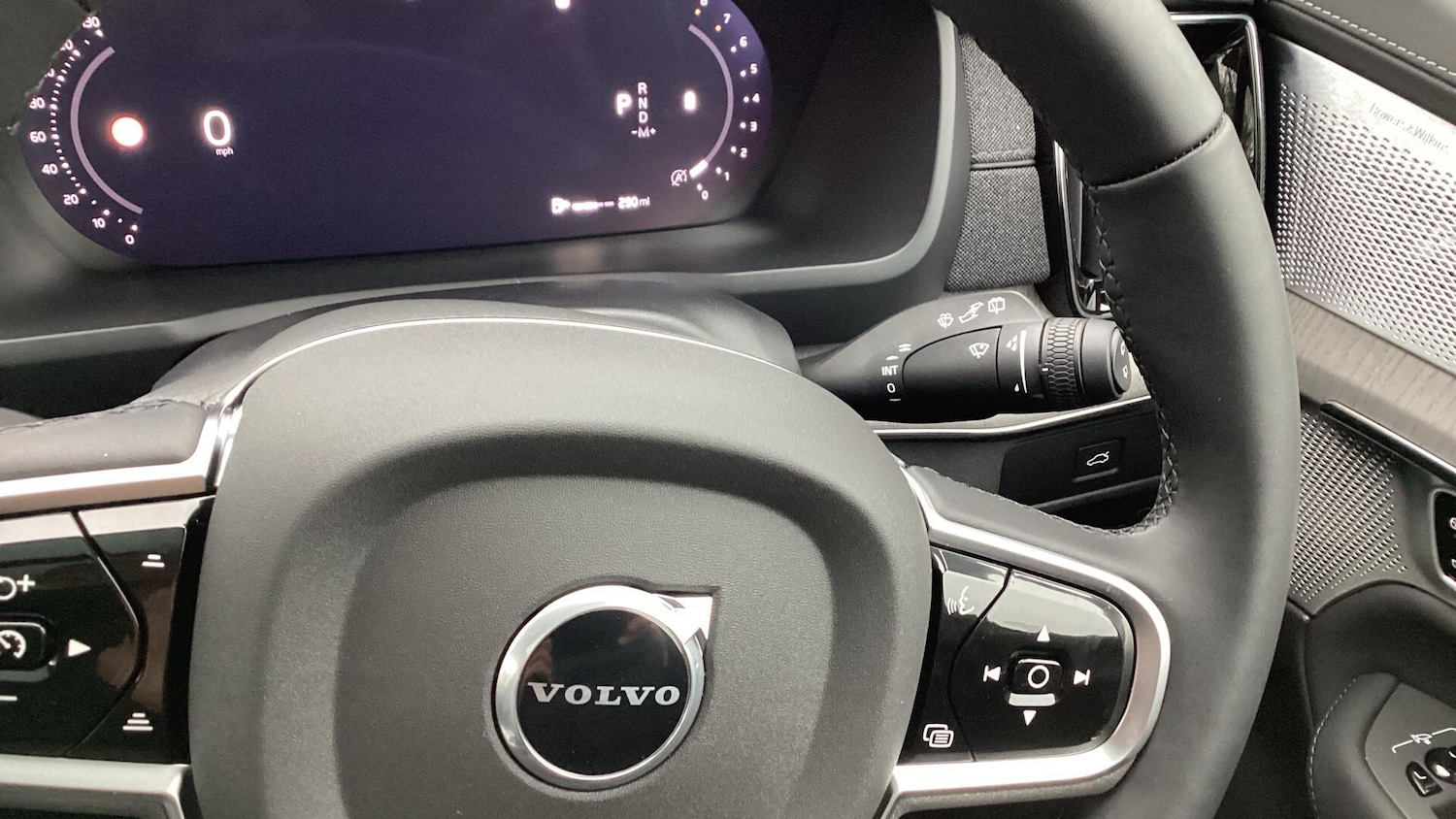 Used Volvo XC90 2025 for sale - 77190898: Photo 27