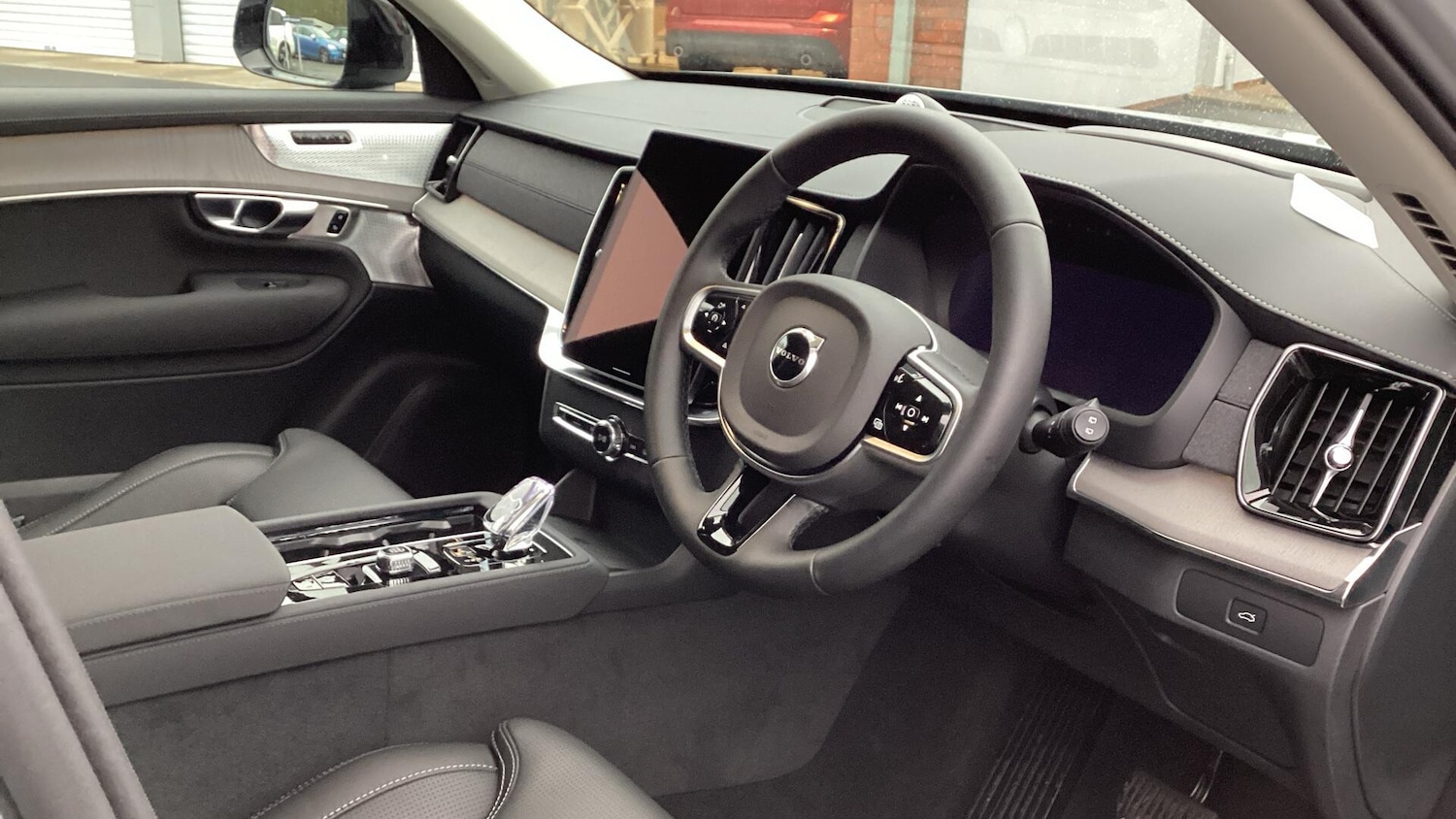 Used Volvo XC90 2025 for sale - 77190898: Photo 4