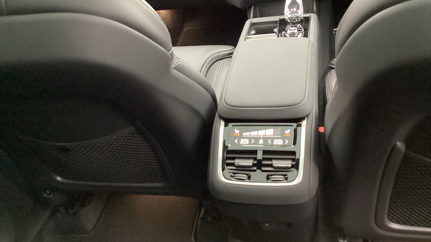 Used Volvo XC90 2025 for sale - 77190898: Photo 40