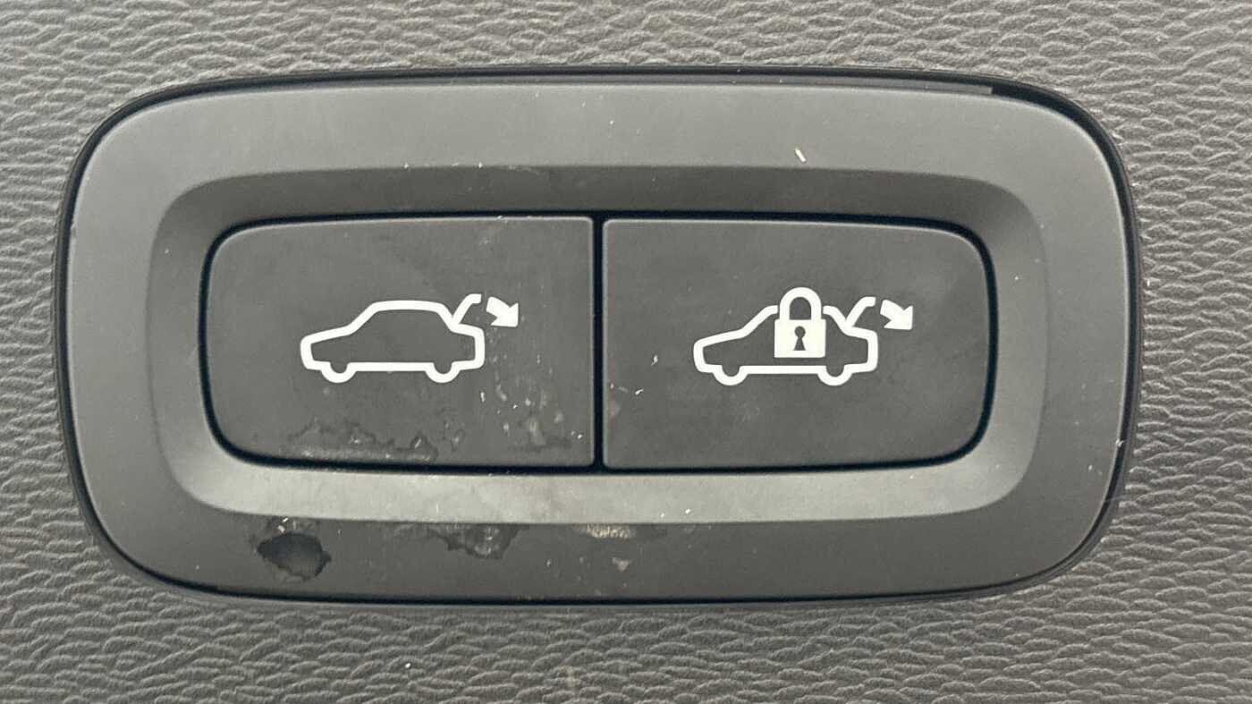 Used Volvo C40 for sale - 77853335: Photo 19