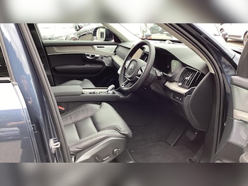 Used Volvo XC90 2025 for sale - 79337743: Photo
