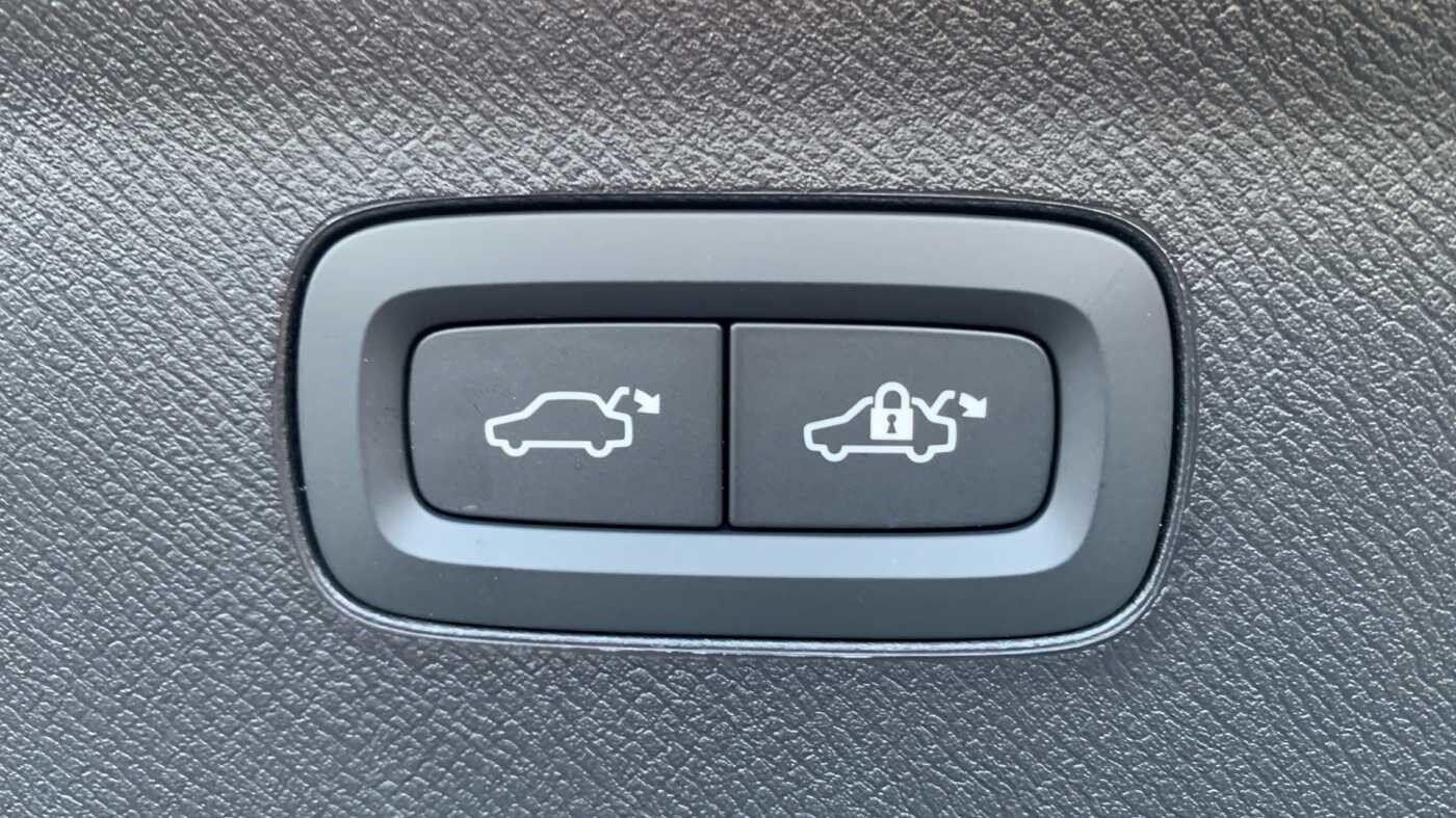 Used Volvo XC90 for sale - 77853530: Photo 31