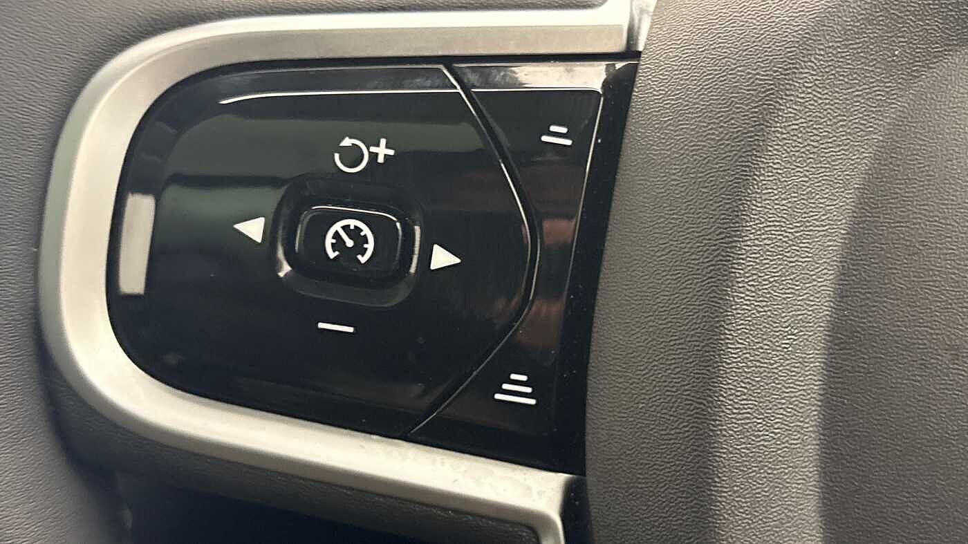 Used Volvo XC90 2025 for sale - 77497100: Photo 31