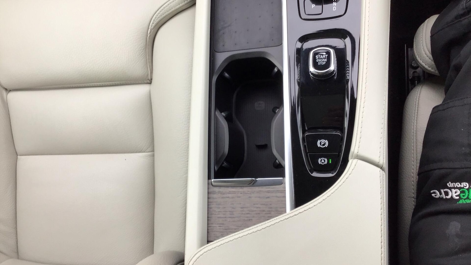 Used Volvo XC90 2023 for sale - 76550593: Photo 15