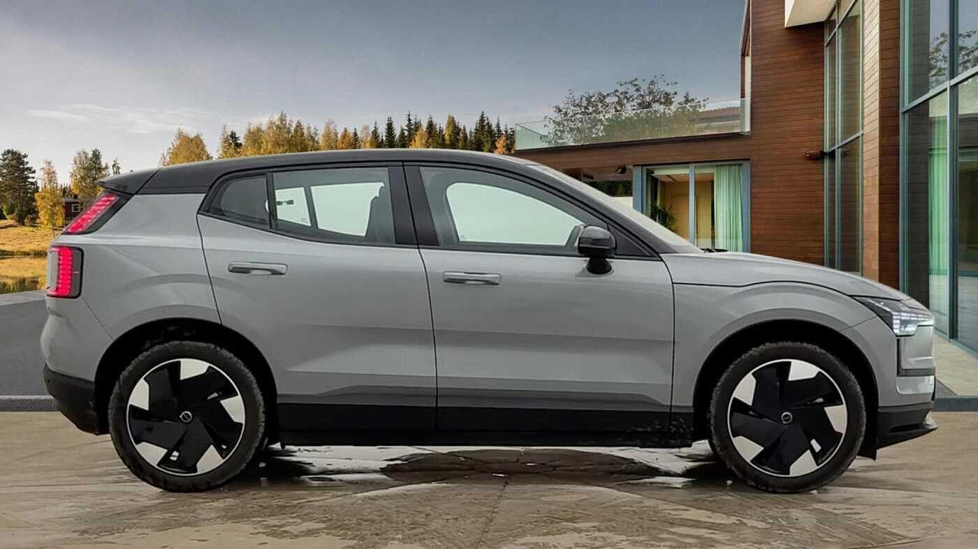 Used Volvo EX30 2025 for sale - 77411139: Photo 2