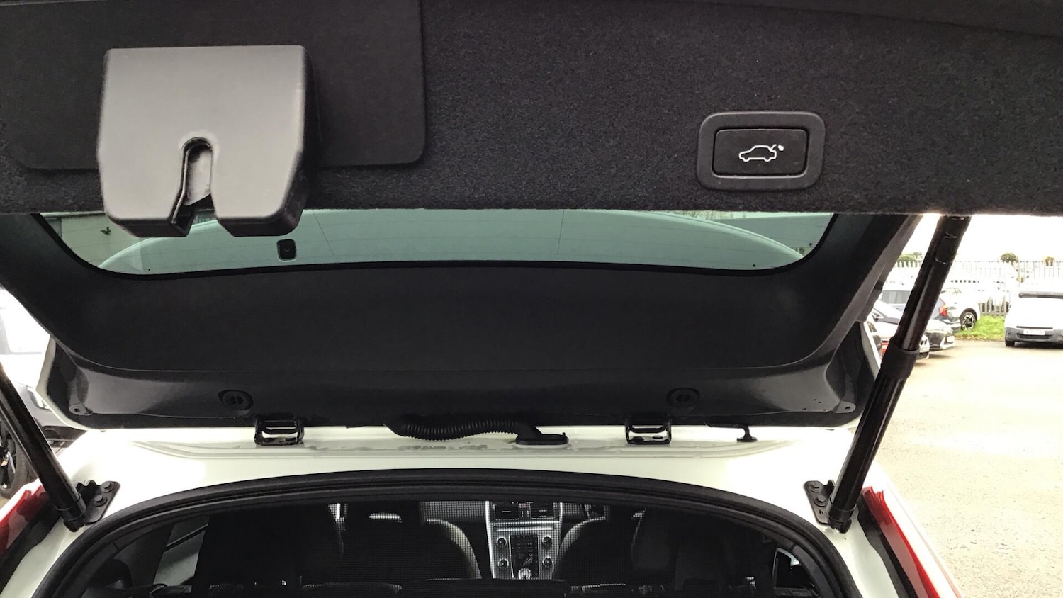 Used Volvo XC60 2016 for sale - 77255204: Photo 42