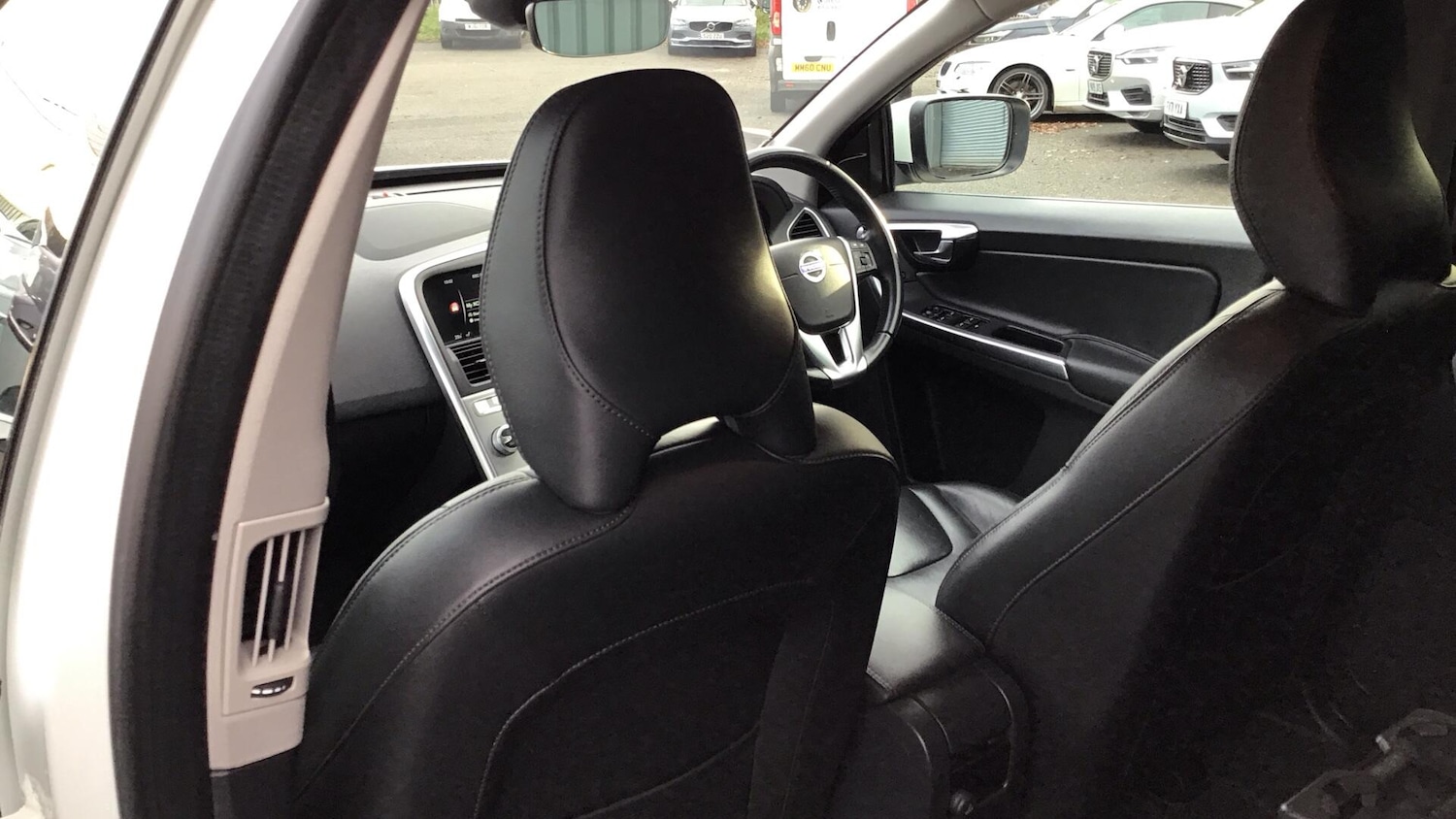 Used Volvo XC60 2016 for sale - 77255204: Photo 47