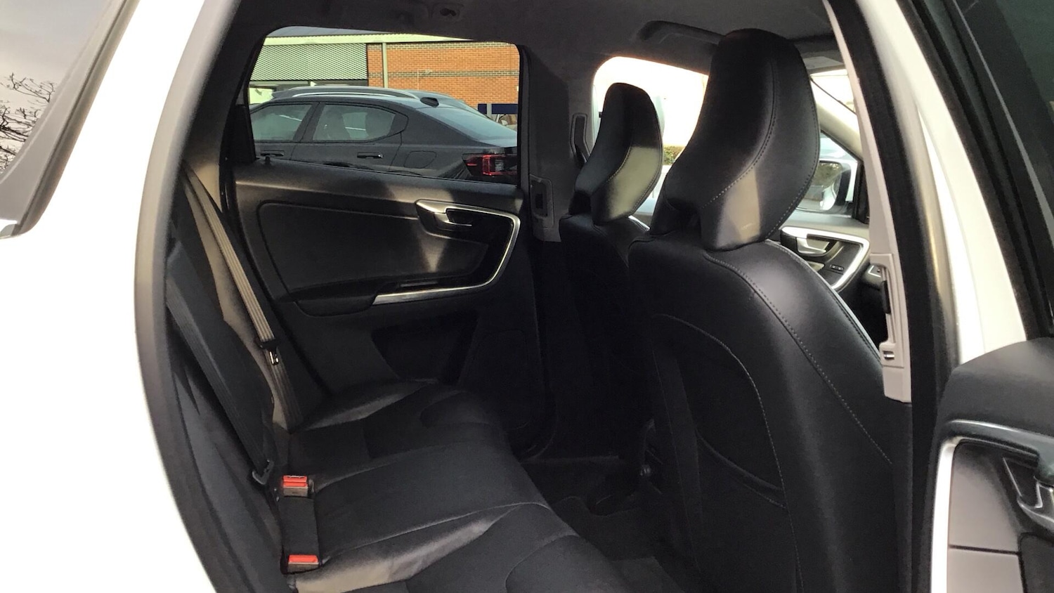 Used Volvo XC60 2016 for sale - 77255204: Photo 6