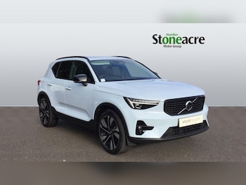 (74) - Ultra, B4 Mild hybrid, Petrol, Dark 5-Door