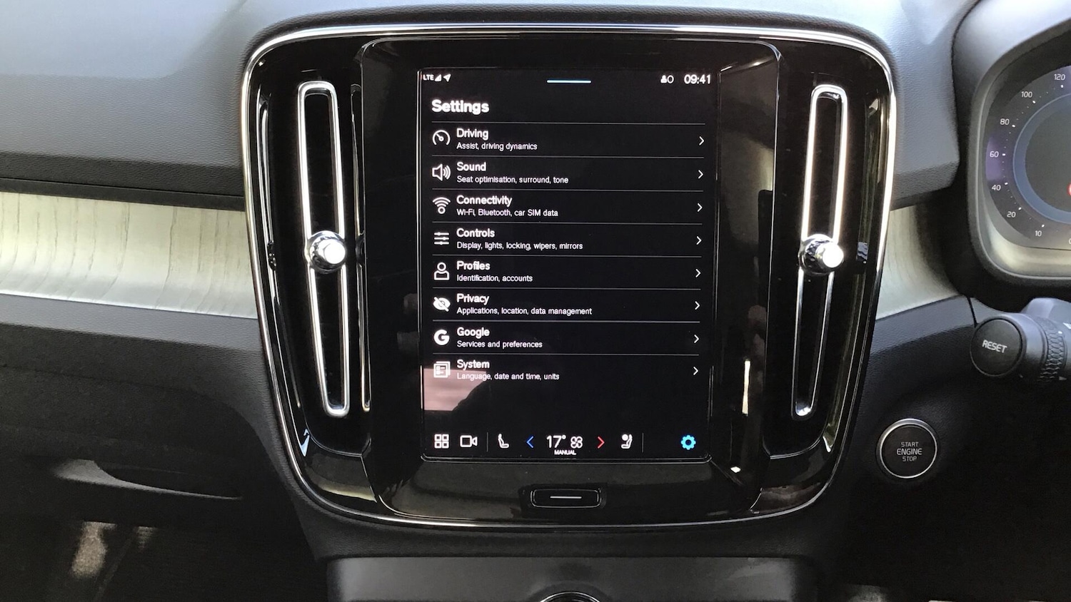 Used Volvo XC40 2025 for sale - 76671432: Photo 26