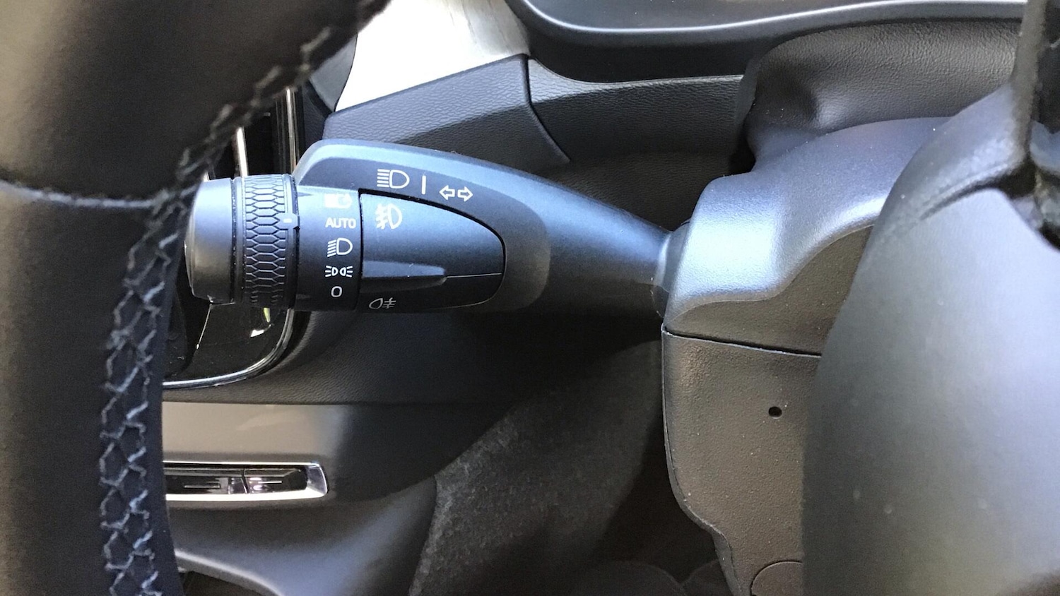 Used Volvo XC40 2025 for sale - 76671432: Photo 38