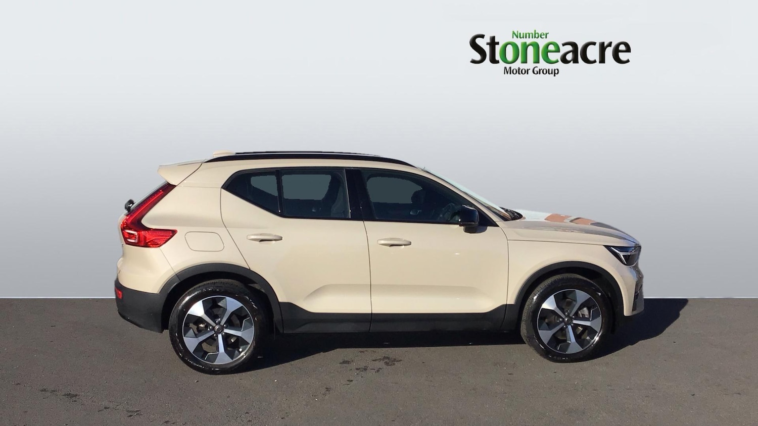 Used Volvo XC40 2025 for sale - 76766027: Photo 3