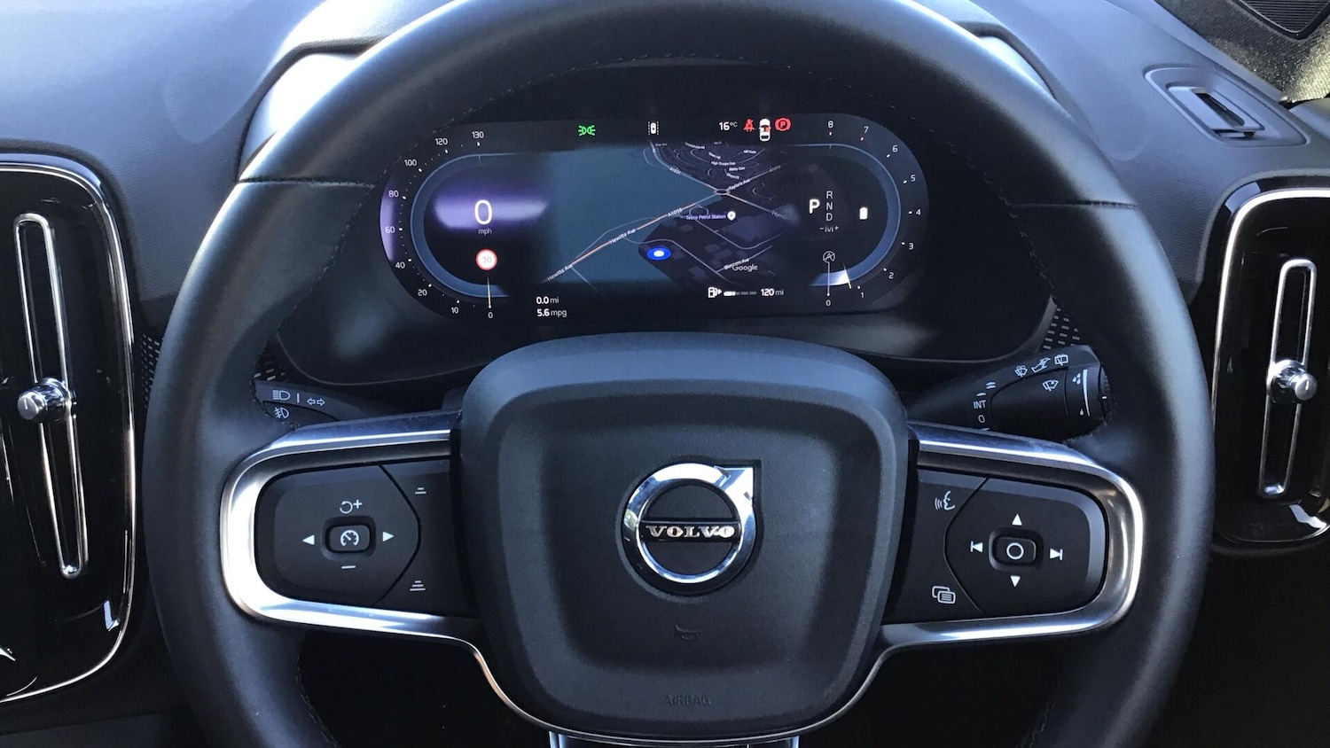 Used Volvo XC40 2025 for sale - 76766027: Photo 30