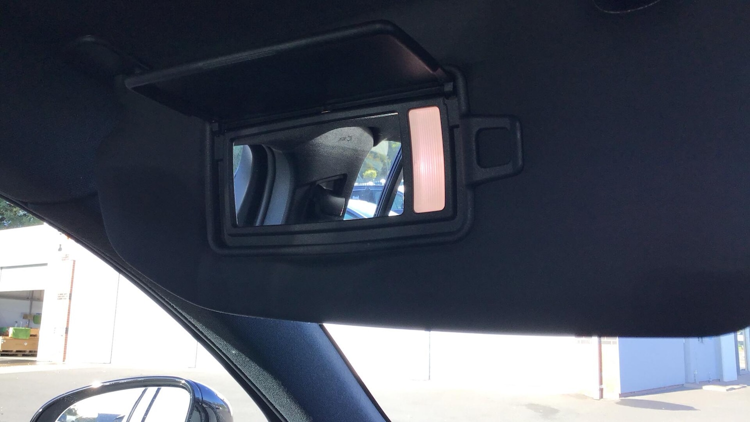 Used Volvo XC40 2025 for sale - 76766027: Photo 32