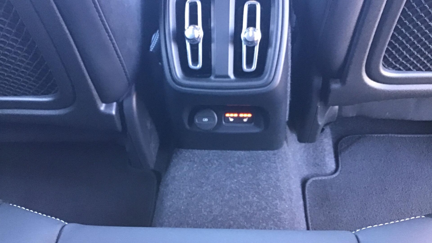 Used Volvo XC40 2025 for sale - 76766027: Photo 38