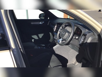 Used Volvo XC40 2025 for sale - 76766027: Photo