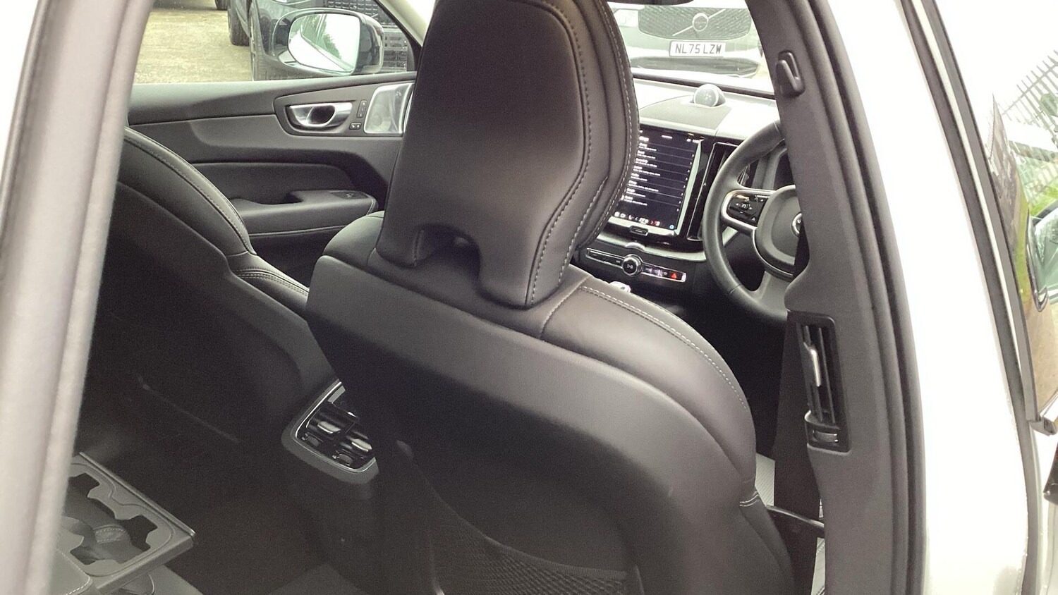 Used Volvo XC60 for sale - 77823750: Photo 32