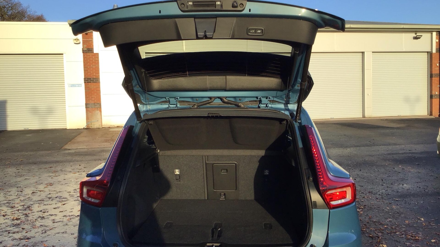 Used Volvo XC40 2023 for sale - 77253859: Photo 13