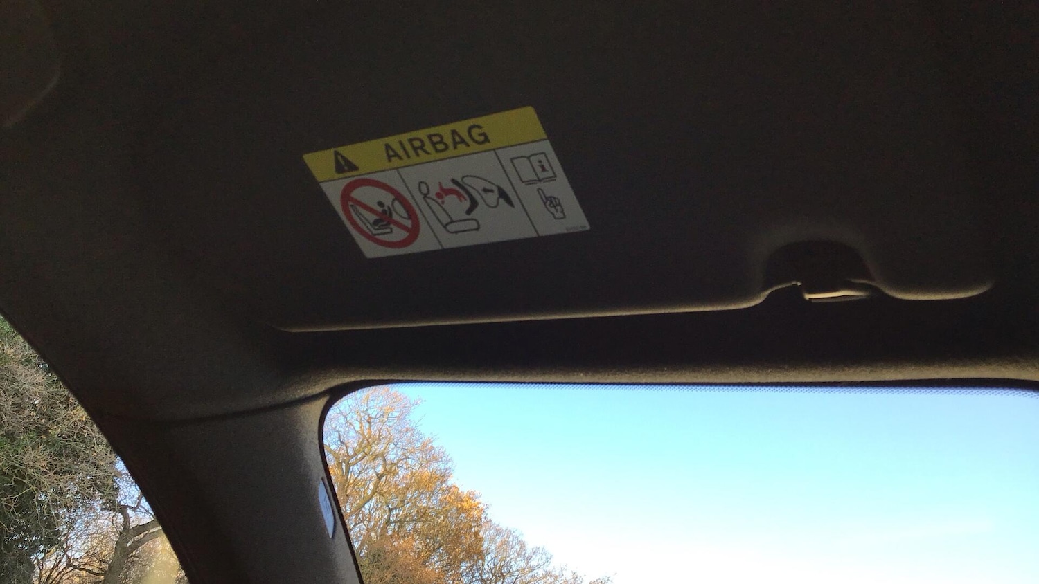 Used Volvo XC40 2023 for sale - 77253859: Photo 25