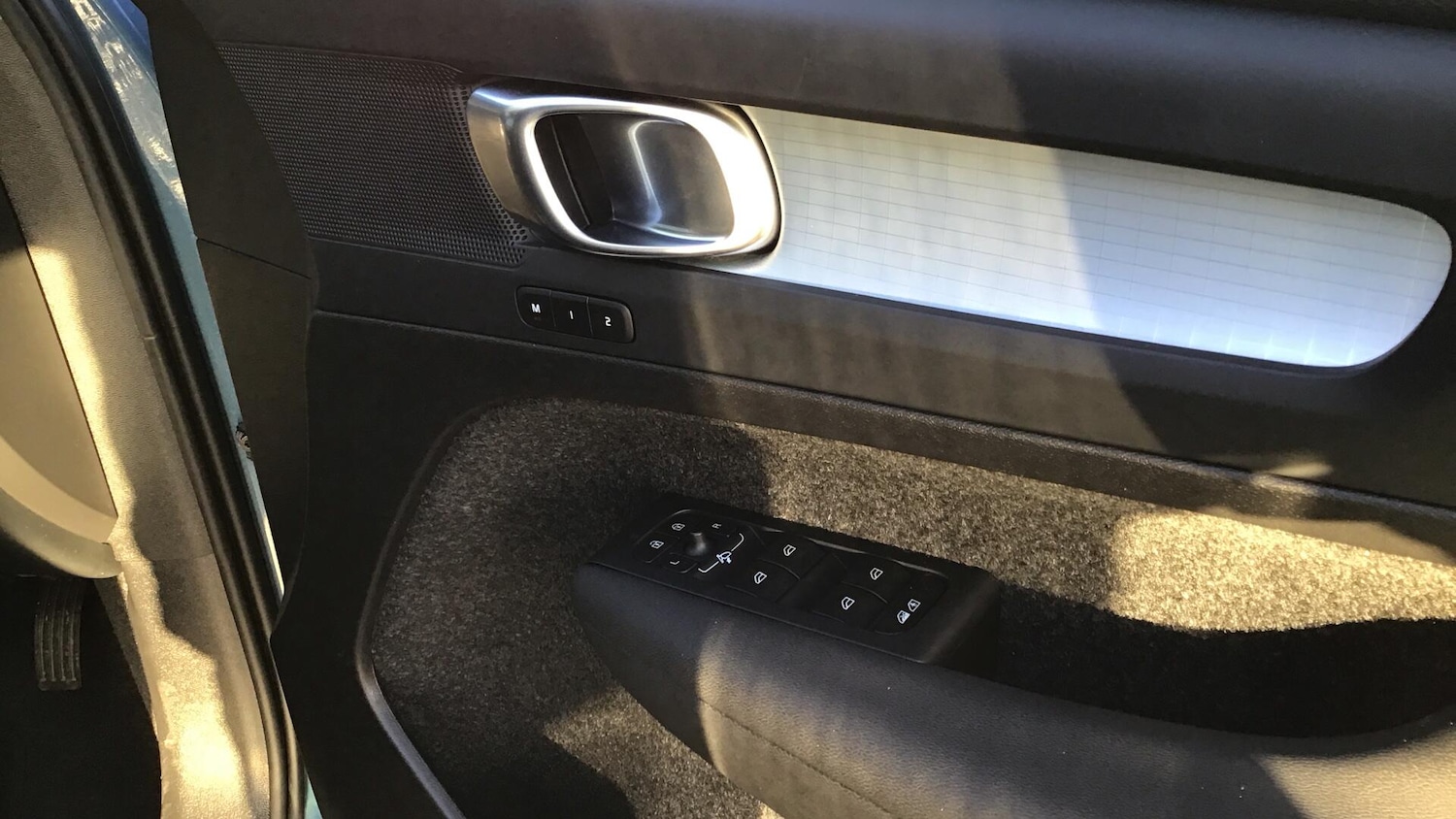 Used Volvo XC40 2023 for sale - 77253859: Photo 33