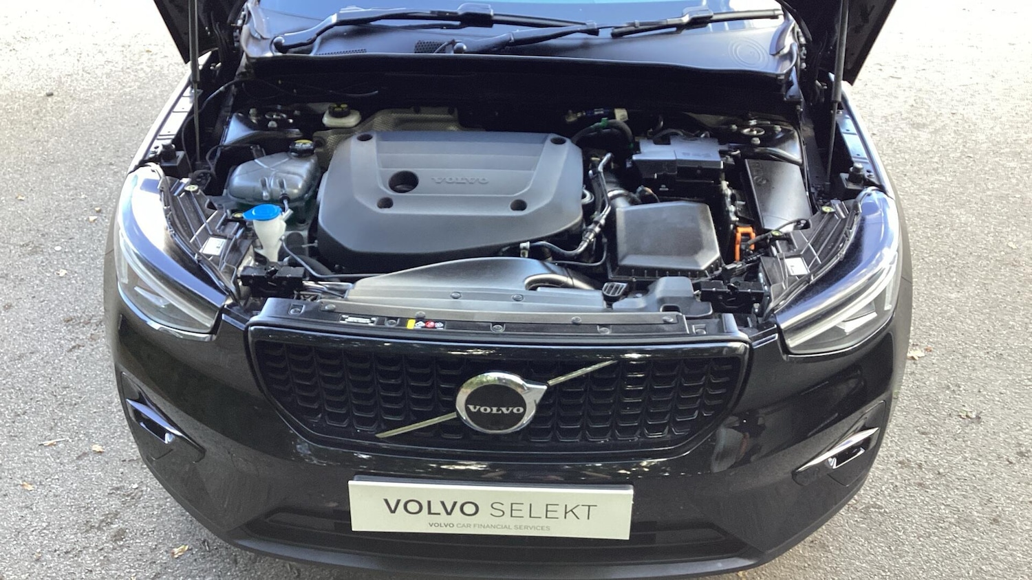 Used Volvo XC40 2023 for sale - 76073218: Photo 15