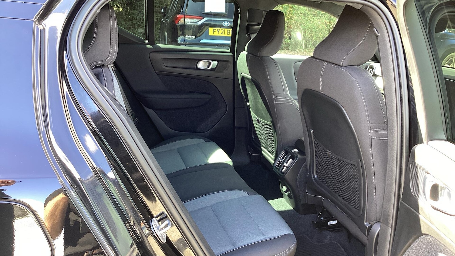 Used Volvo XC40 2023 for sale - 76073218: Photo 6