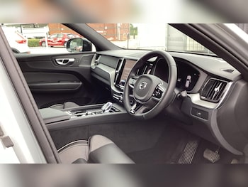 Used Volvo XC60 2024 for sale - 79373729: Photo