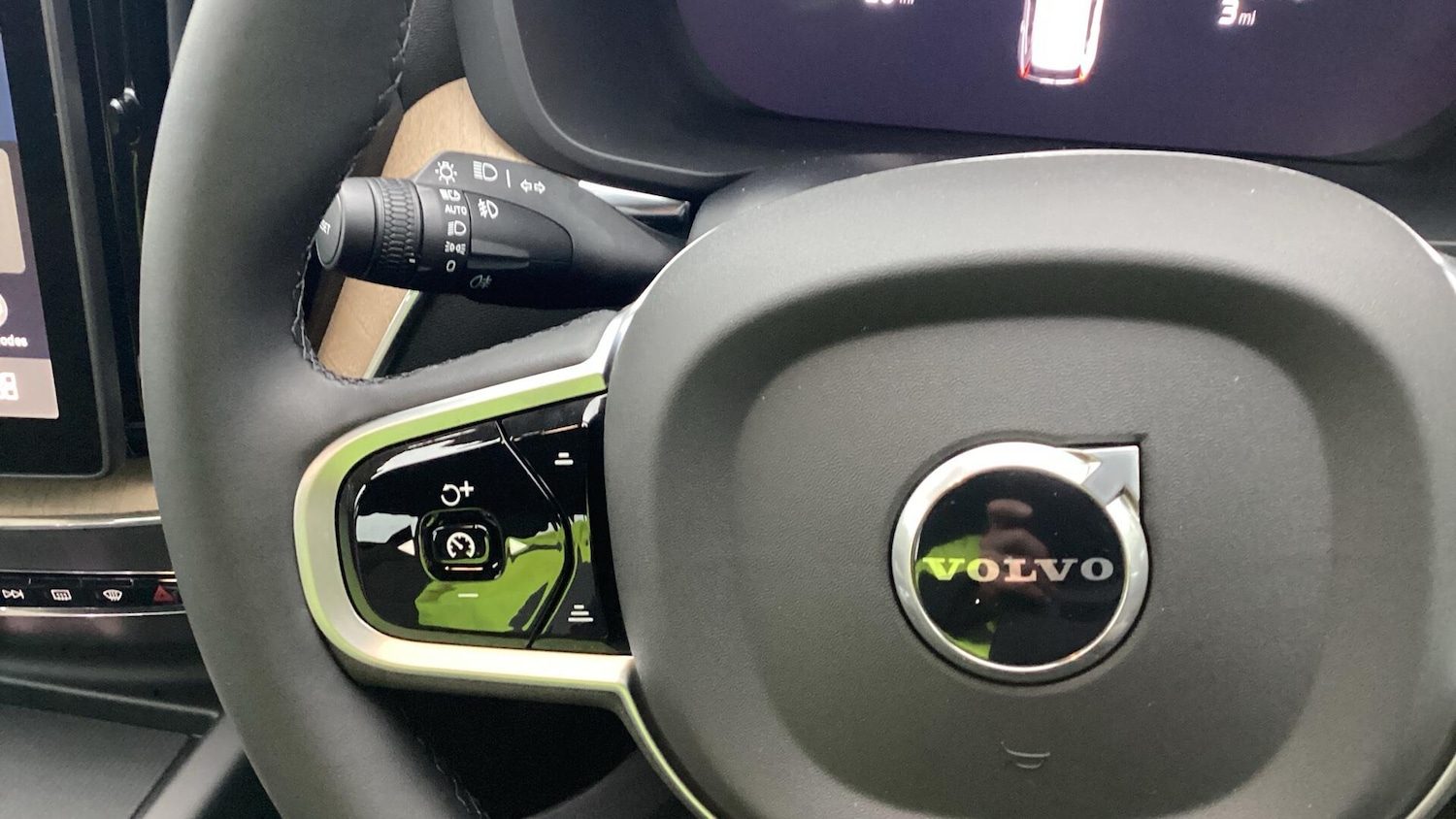 Used Volvo XC60 for sale - 77625546: Photo 33