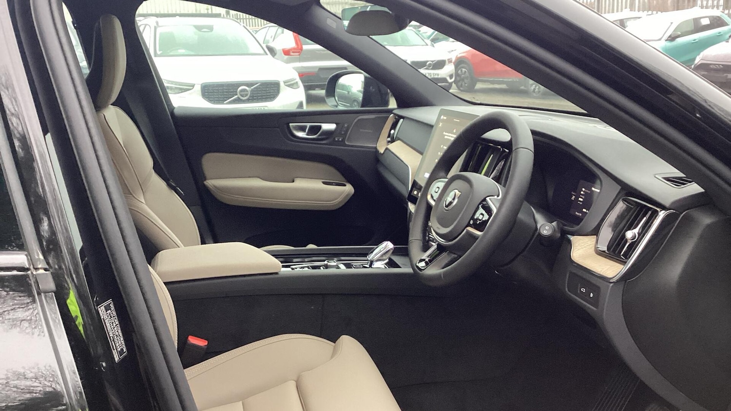 Used Volvo XC60 for sale - 77625546: Photo 4