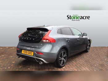 Used Volvo V40 2019 for sale - 76573442: Photo