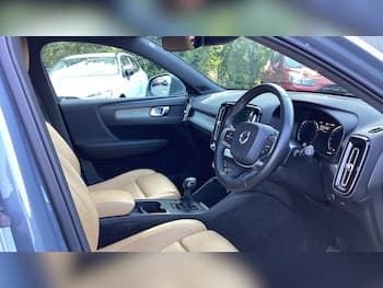Used Volvo XC40 2019 for sale - 79645469: Photo
