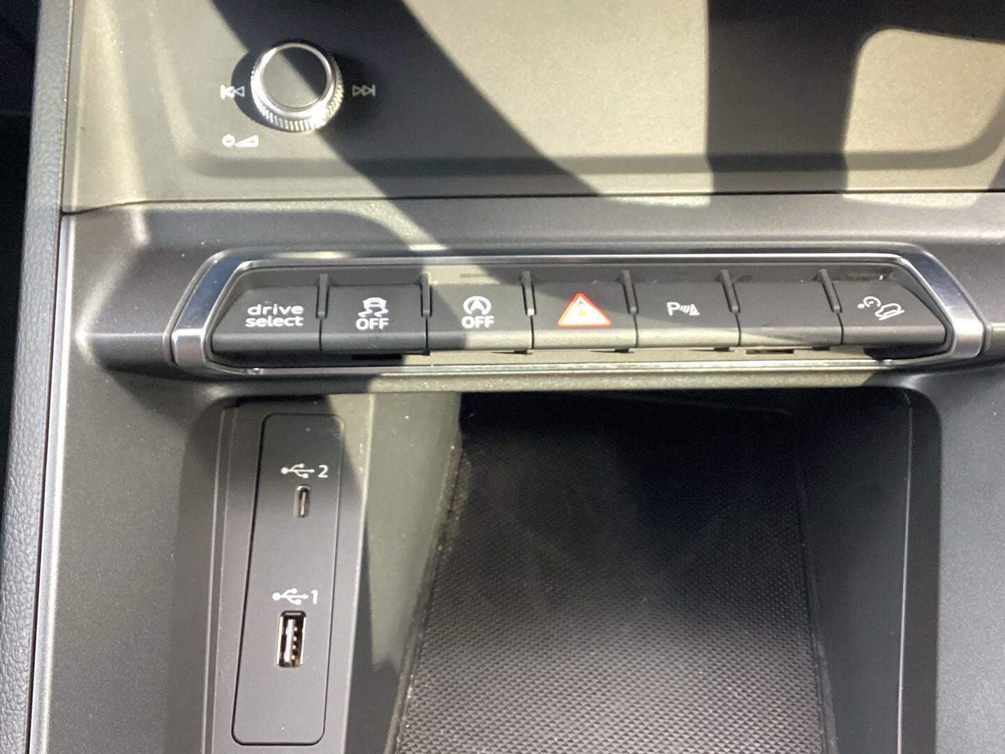 Used Audi Q3 2020 for sale - 76584186: Photo 12