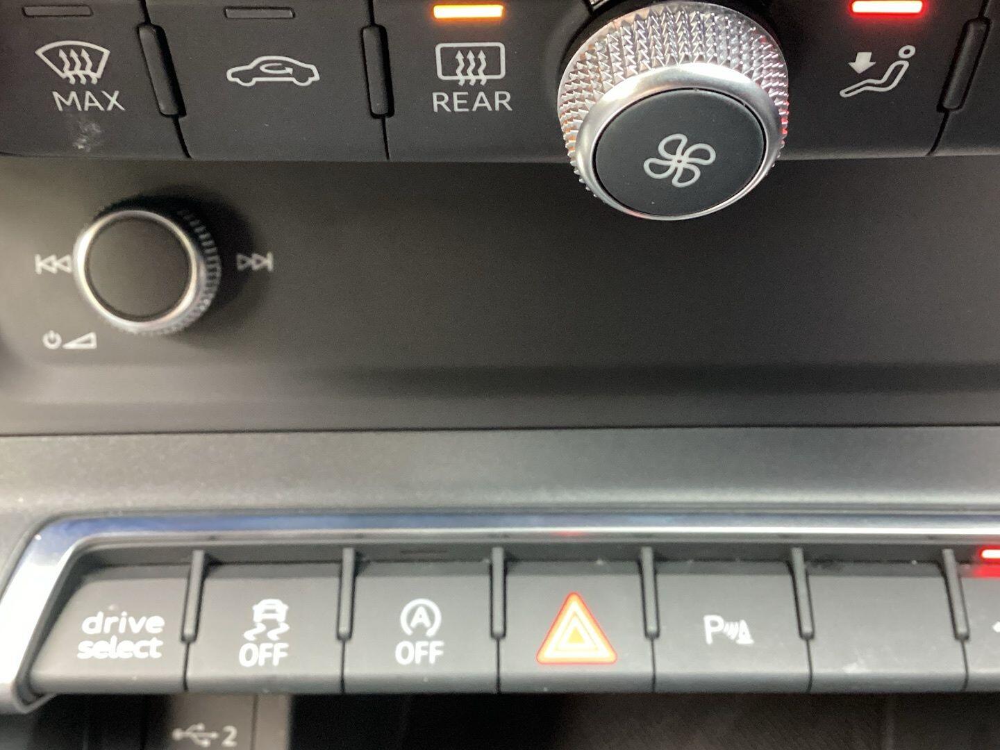 Used Audi Q3 2020 for sale - 76584186: Photo 23