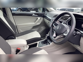 Used Volkswagen Tiguan 2023 for sale - 78809049: Photo