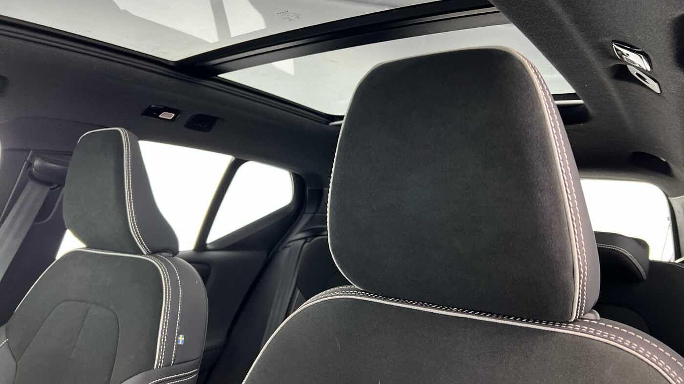 Used Volvo XC40 2023 for sale - 78157475: Photo 11