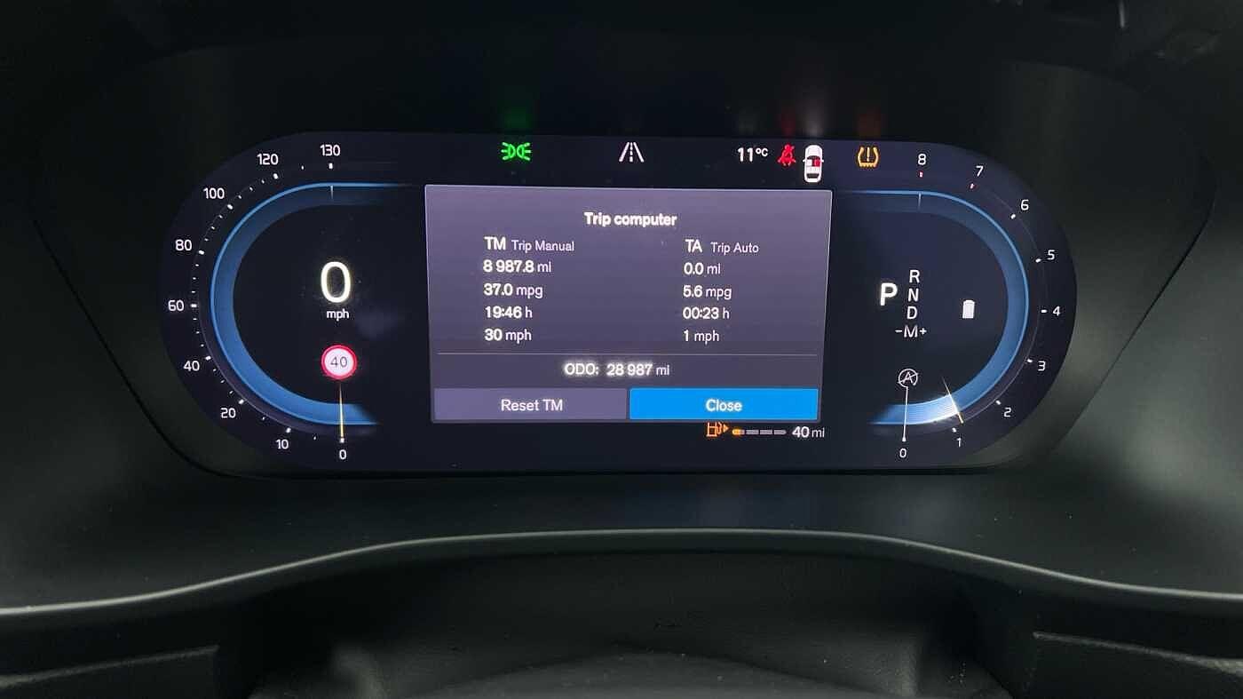 Used Volvo XC40 2023 for sale - 78157475: Photo 9