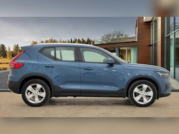 Used Volvo XC40 2023 for sale - 77268095: Photo
