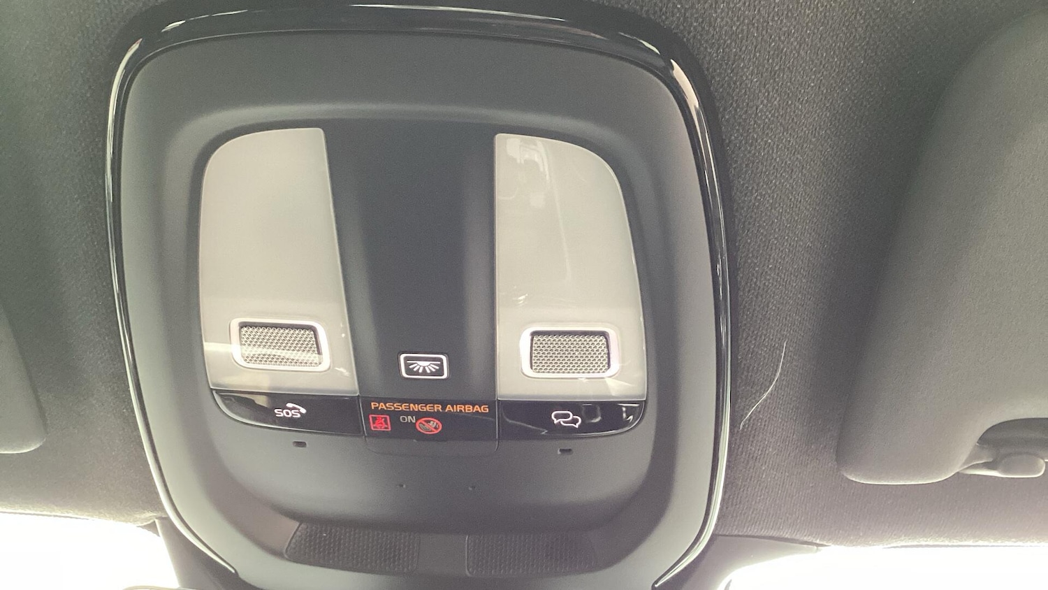 Used Volvo XC40 2025 for sale - 76072508: Photo 30