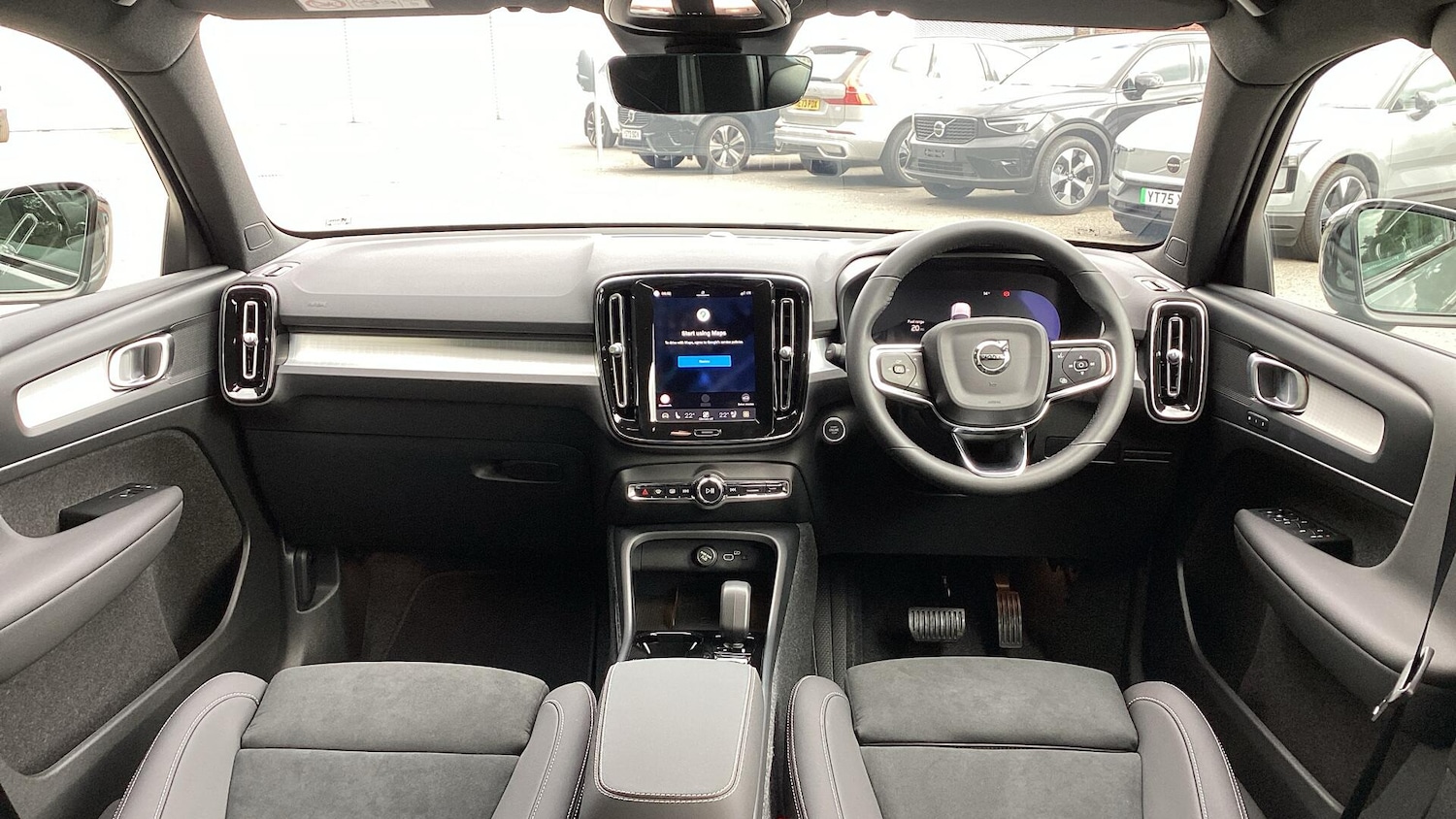 Used Volvo XC40 2025 for sale - 76072508: Photo 5