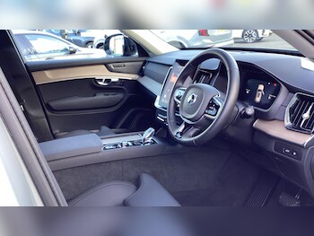 Used Volvo XC90 2025 for sale - 77709438: Photo