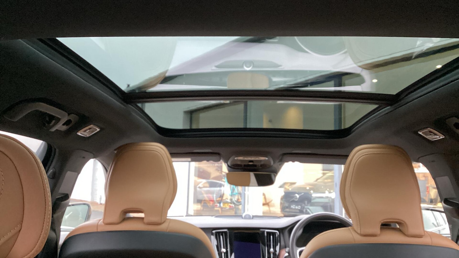 Used Volvo V60 2021 for sale - 77102055: Photo 15