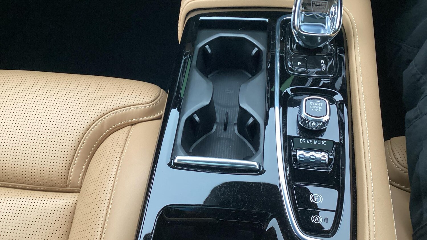 Used Volvo V60 2021 for sale - 77102055: Photo 19