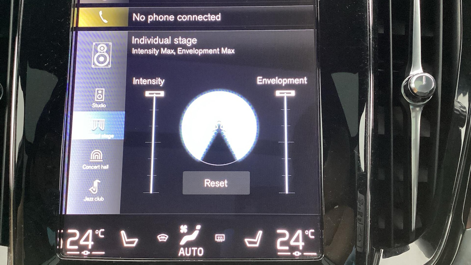 Used Volvo V60 2021 for sale - 77102055: Photo 22