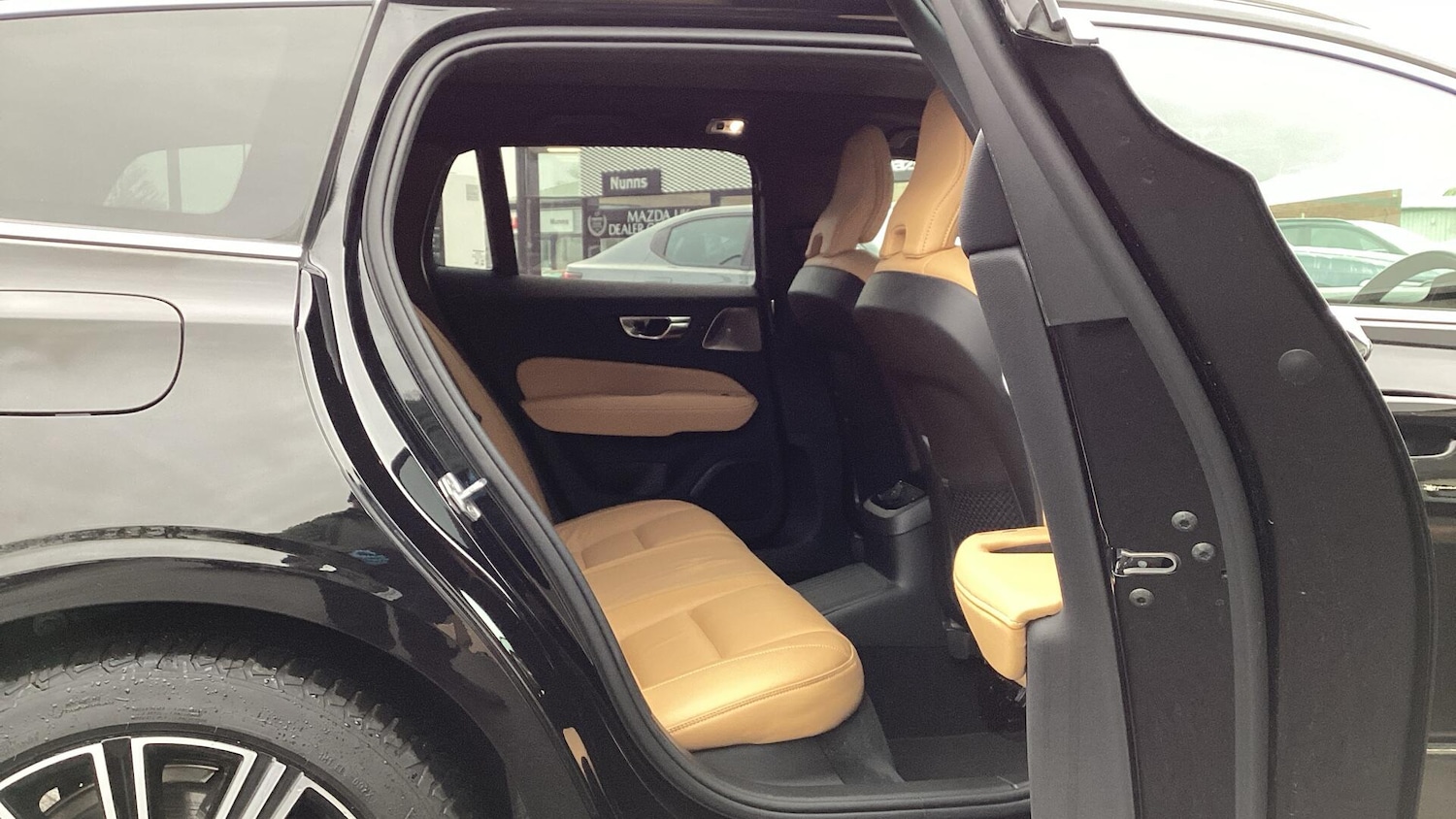 Used Volvo V60 2021 for sale - 77102055: Photo 6