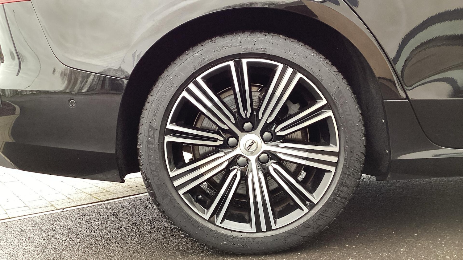 Used Volvo V60 2021 for sale - 77102055: Photo 9