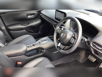 Used Honda ZR-V 2024 for sale - 76136301: Photo 4