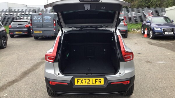 Used Volvo XC40 2023 for sale - 76295797: Photo 13
