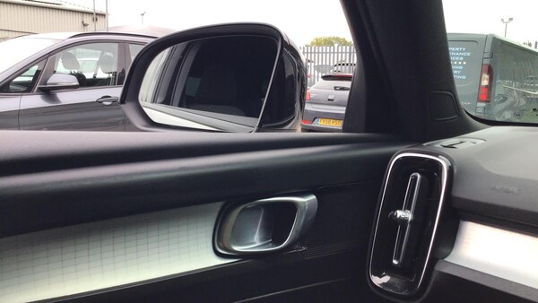 Used Volvo XC40 2023 for sale - 76295797: Photo 28