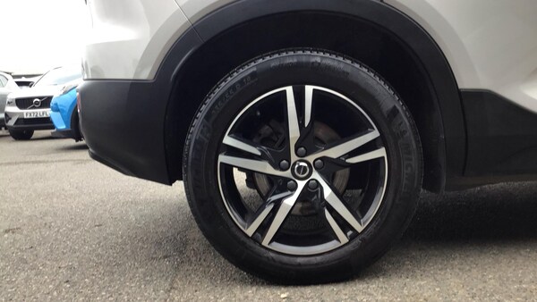 Used Volvo XC40 2023 for sale - 76295797: Photo 9