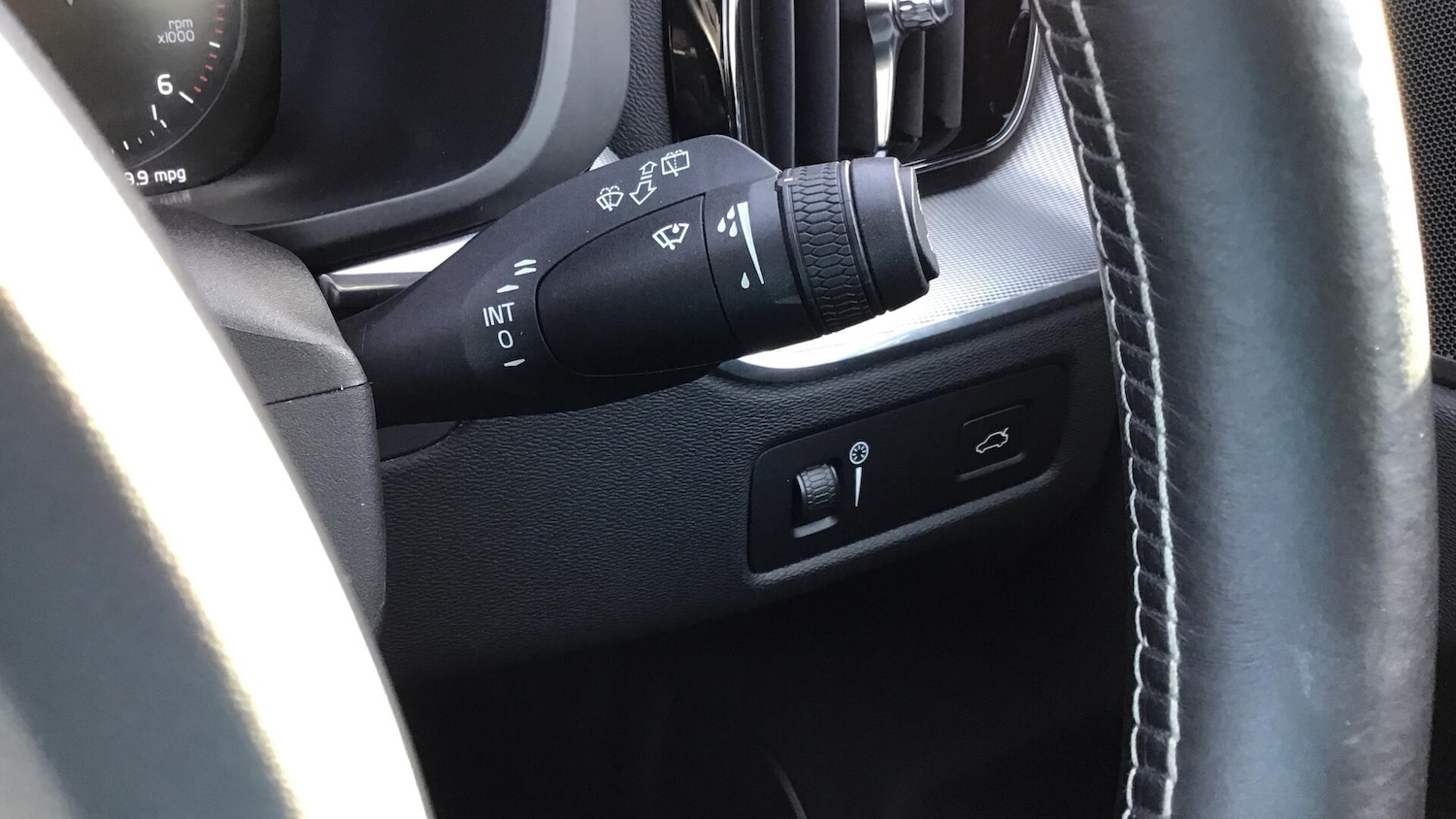 Used Volvo XC60 2019 for sale - 76608539: Photo 31